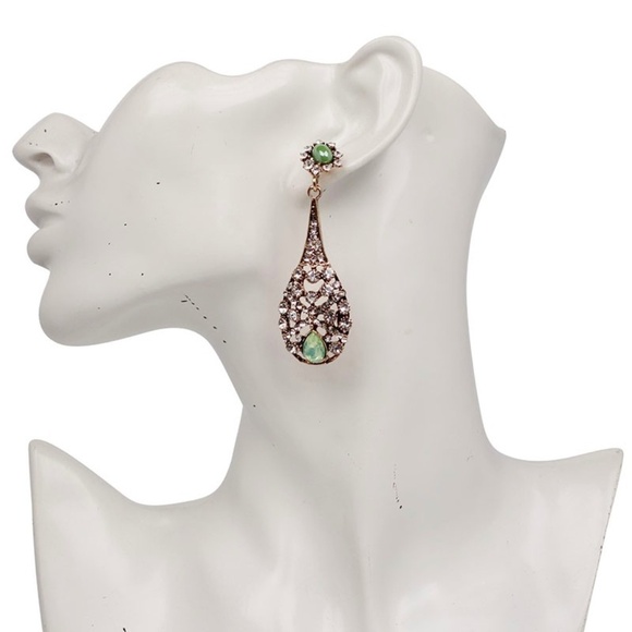 Last 1! Statement Water Drop Crystal Earrings - Picture 4 of 6